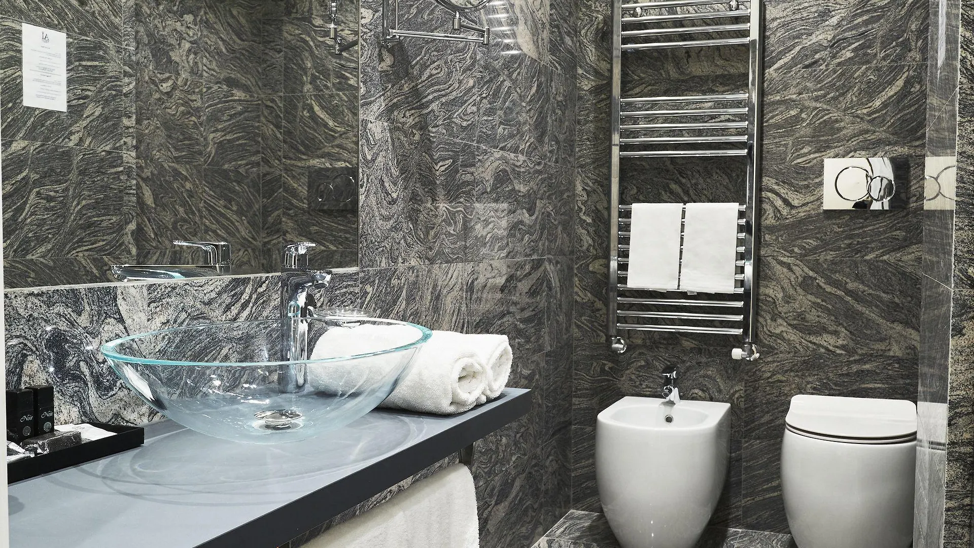 Aiello Rooms - San Babila Mailand Gasthof