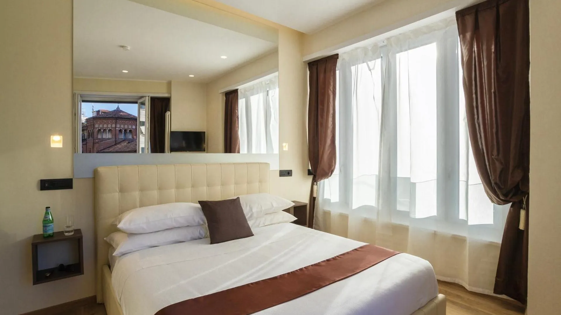 Aiello Rooms - San Babila Milan Italy