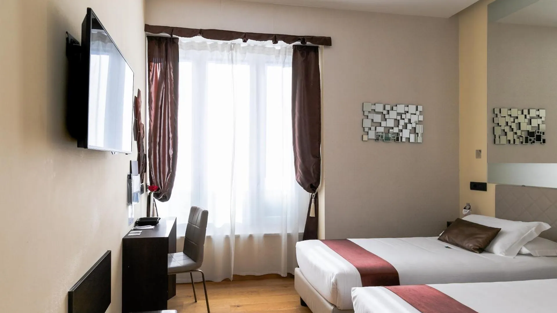 Aiello Rooms - San Babila Milan