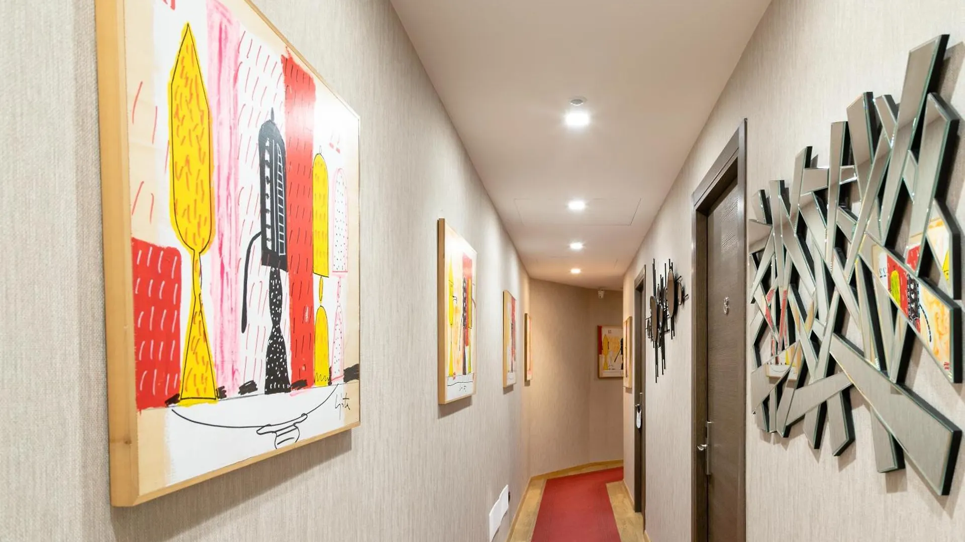 Aiello Rooms - San Babila Milan Italy