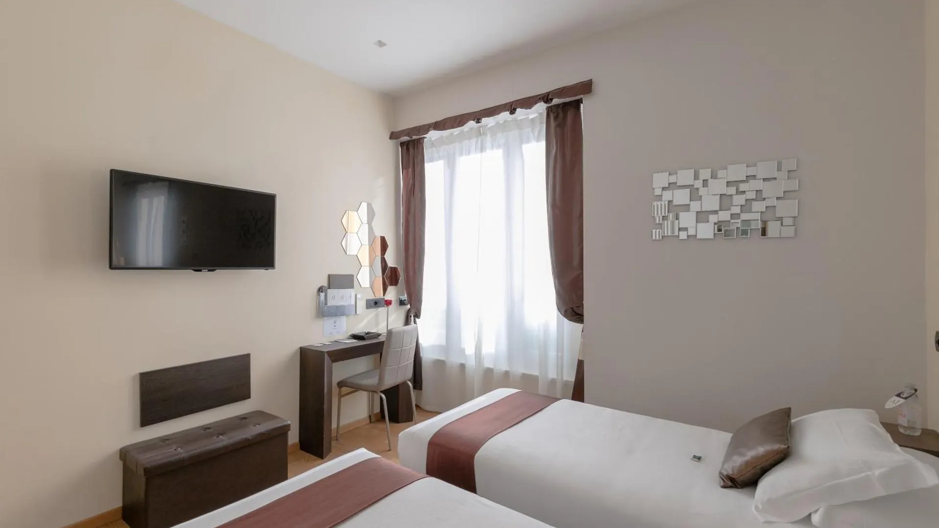 Aiello Rooms - San Babila Milan Guest house