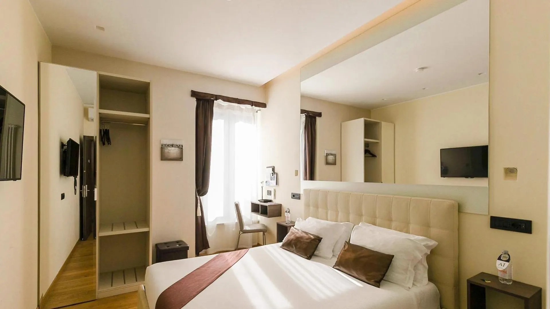 Aiello Rooms San Babila Milano Affittacamere